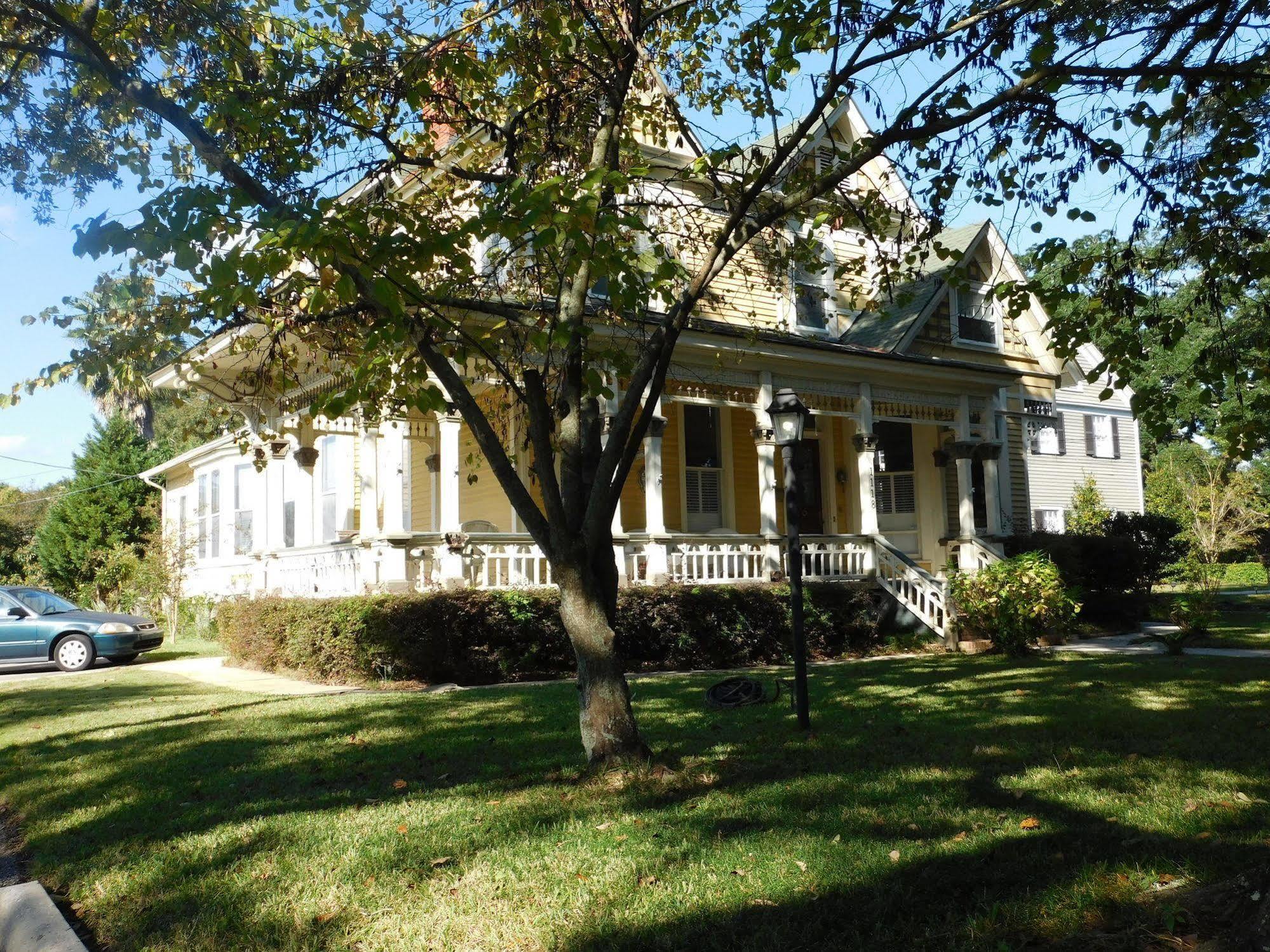 Berney Fly Bed And Breakfast Mobile Exterior photo